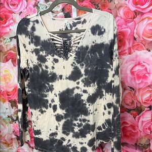 Mudd Black and Cream Long Sleeve Tie-Dye Top